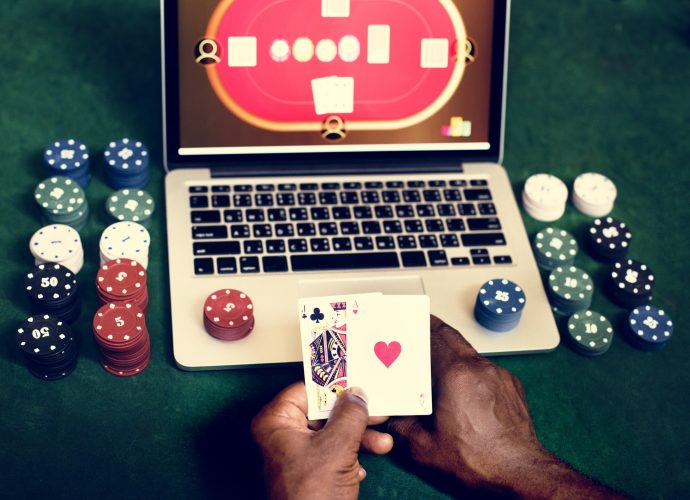 Different Existing Facts And Tips Of Online Gambling
